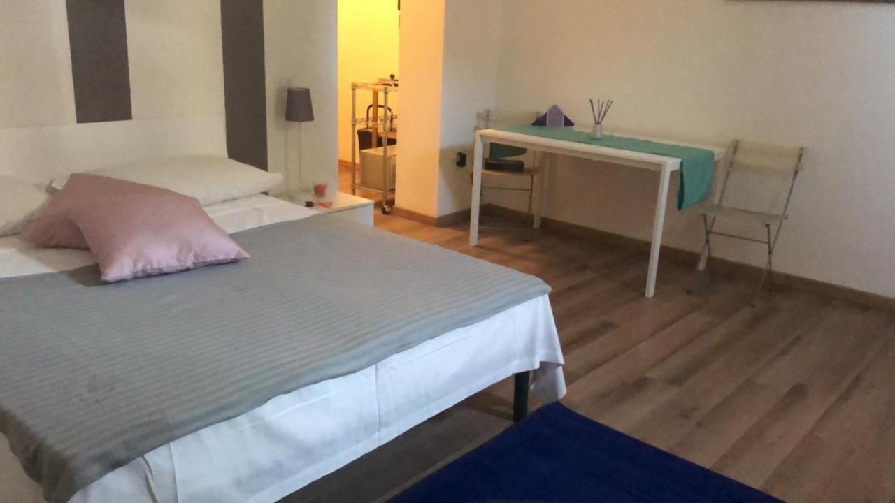 Monolocale Arredato Con Una Camera Apartment ปาร์มา ภายนอก รูปภาพ